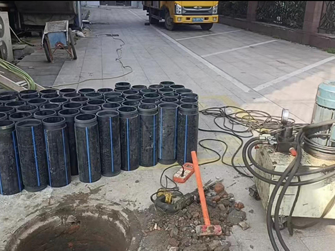 酒泉PE置换管厂家 DN315置换管 非开挖管短管置换